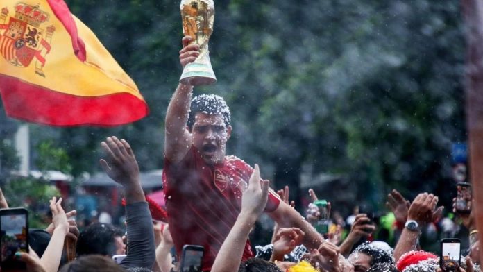 Tragedia en festejos de España tras ganar el Mundial: reportan dos muertos y decenas de heridos