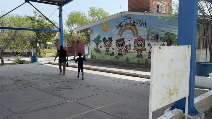Fachada afectada por robo a jardín de niños Justo Sierra en Monclova