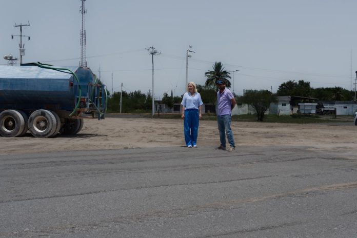 La alcaldesa Laura Jiménez supervisó los avances de la rehabilitación de la Unidad Deportiva de Minas de Barroterán