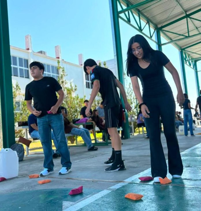 Estudiantes de nuevo ingreso del TECNM Campus Múzquiz cerraron su Curso Propedéutico con juegos deportivos, convivencia y actividades de integración.