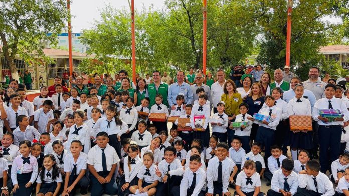Arranca en Acuña el ciclo escolar 2026-2027