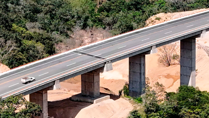 Banobras destaca el pago de casetas