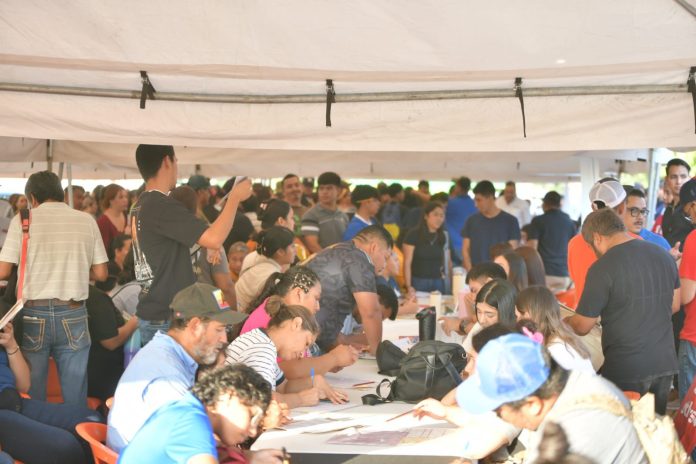 Fortalece Acuña la recuperación laboral con 350 vacantes