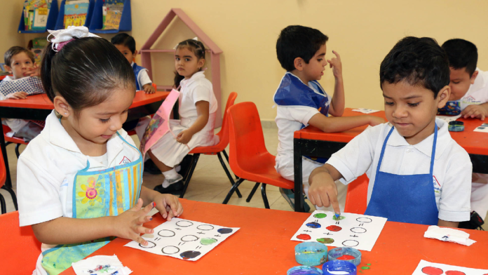 Faltan 18 mil niños en primero de preescolar en Coahuila; analizan ampliar horario