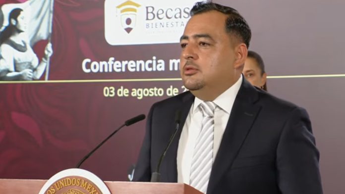 Julio León