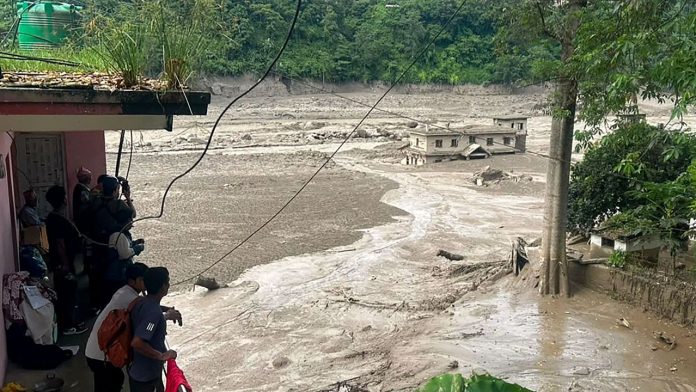 Nepal enfrenta graves inundaciones