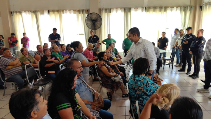 Vecinos de ocho colonias plantean necesidades de seguridad en Saltillo