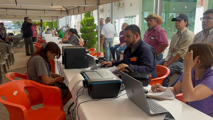 Brinda Simas facilidades para regularizar adeudos de agua