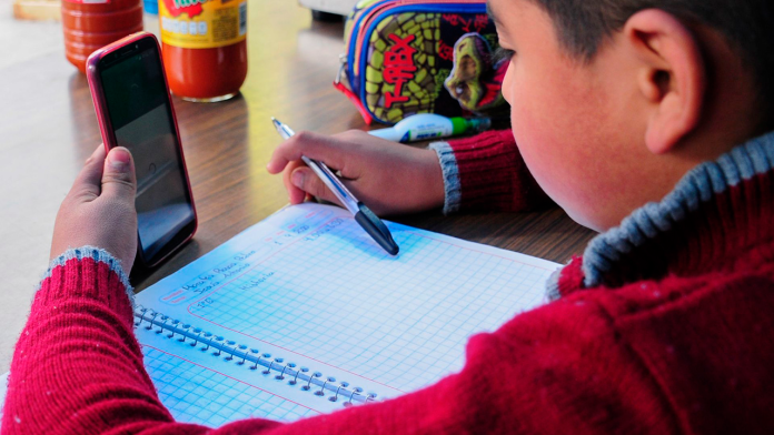 Uso de celulares en escuelas