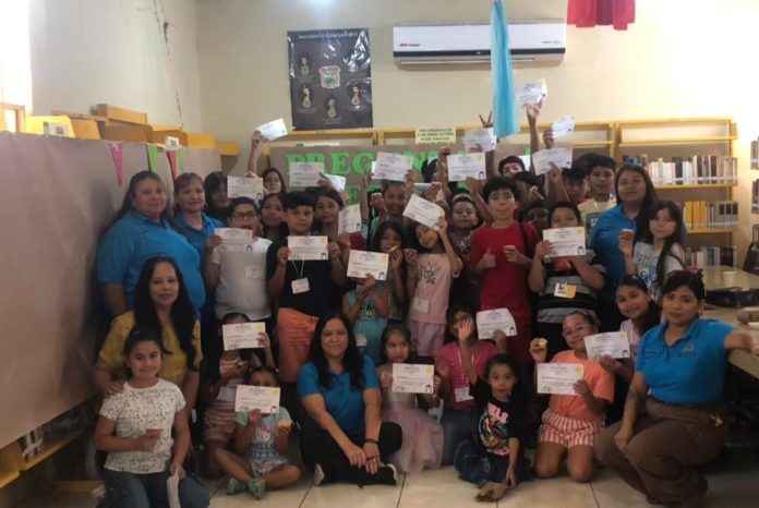 Cientos de niñas y niños concluyeron tres semanas de actividades de “Mis Vacaciones en la Biblioteca Múzquiz 2026”, con lectura y convivencia.