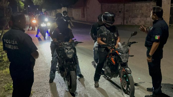Seguridad Pública de Múzquiz reforzará operativos y sancionará a motociclistas que circulen sin casco, licencia, placas o tarjeta de circulación.