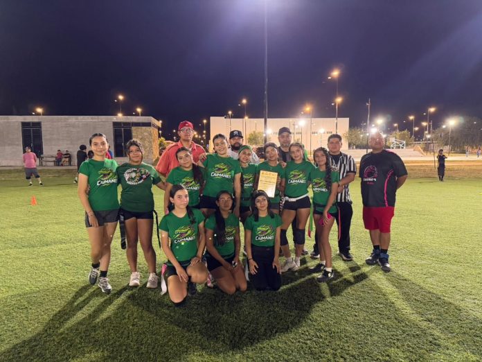 Caimanes de Múzquiz conquistaron el Torneo de Verano de Flag Football al vencer 7-6 a Toros Negros de Palaú en una emocionante final.