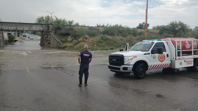 Protección Civil atiende afectaciones por lluvias en Sabinas