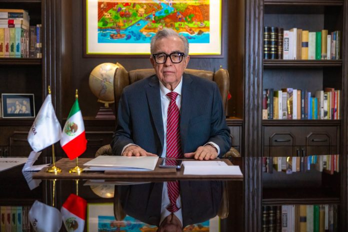 Rubén Rocha Moya pide licencia indefinida como gobernador de Sinaloa tras retomar el cargo