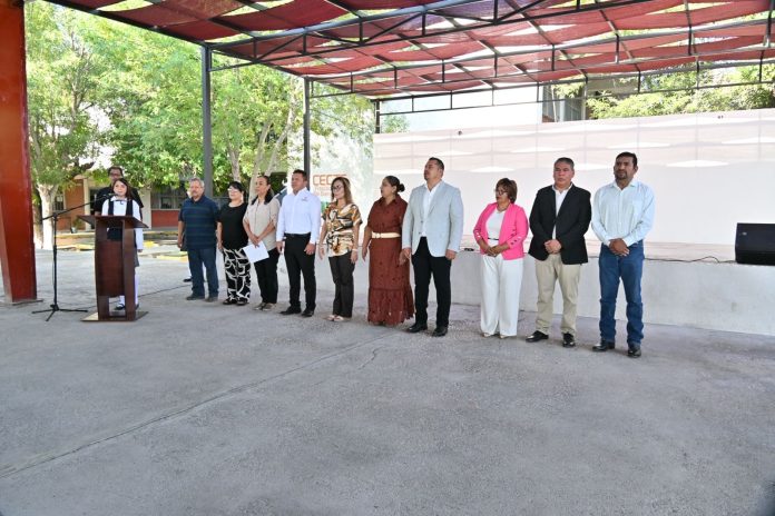 Javier Flores encabeza el arranque del ciclo escolar en San Buenaventura