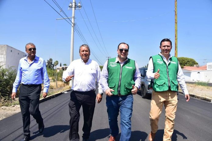 Gobierno de Coahuila supervisa obras de recarpeteo en San Juan de Sabinas
