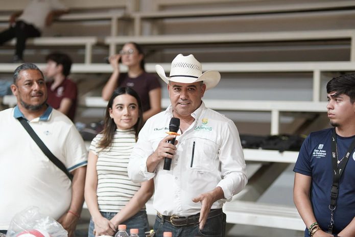 Inaugura Chano Díaz temporada de la liga municipal de voleibol