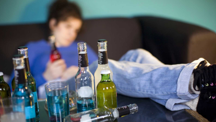 Alertan en Saltillo por riesgo del alcoholismo entre jóvenes