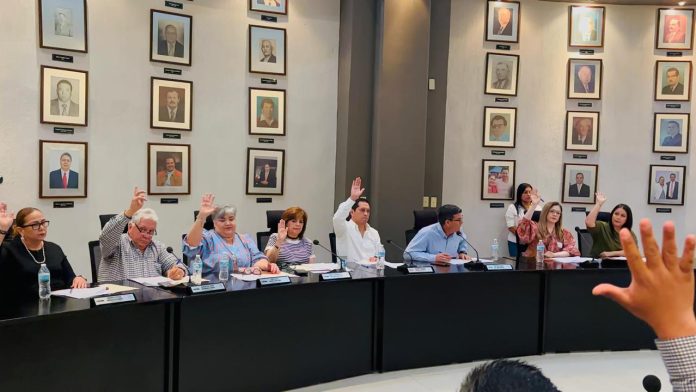 Aprueba Cabildo cambios de uso de suelo, valores catastrales y reincorporación de regidora