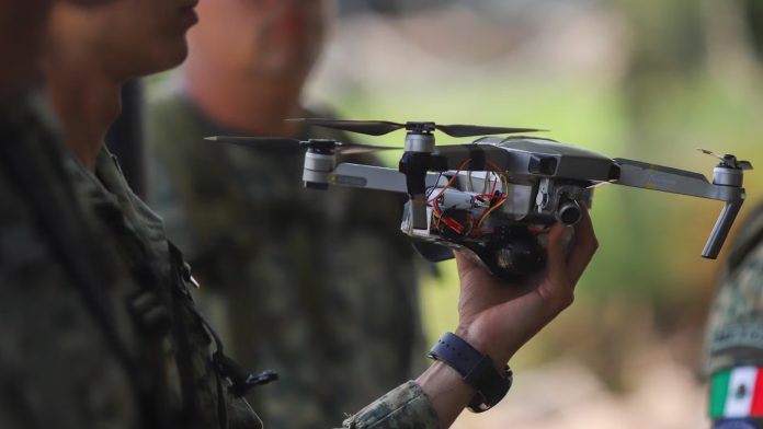 EE.UU. reconoce a México por operativo contra drones de cárteles en la frontera