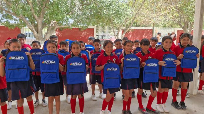 Concluye DIF entrega de 5 mil mochilas y paquetes escolares