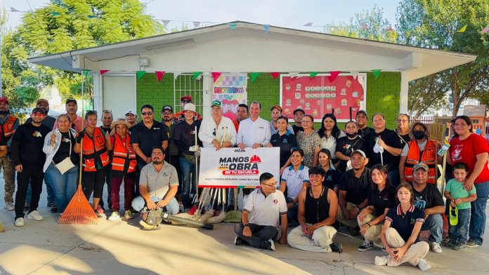 Fortalece Emilio de Hoyos el apoyo a escuelas con el programa ‘’Manos a la obra’’