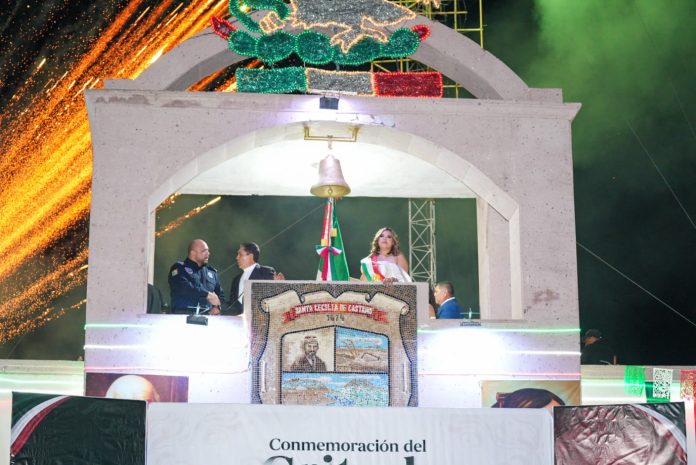 Vive Castaños una noche de orgullo y tradición con el grito de Independencia