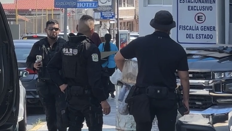 Fueron asegurados algunos “ladrillos” de marihuana y cristal.