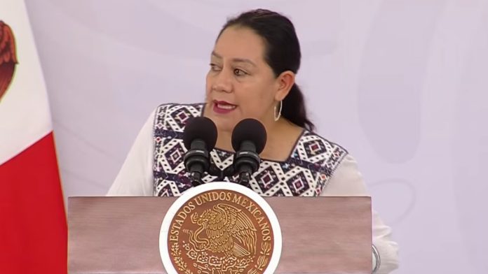 María Luisa Albores