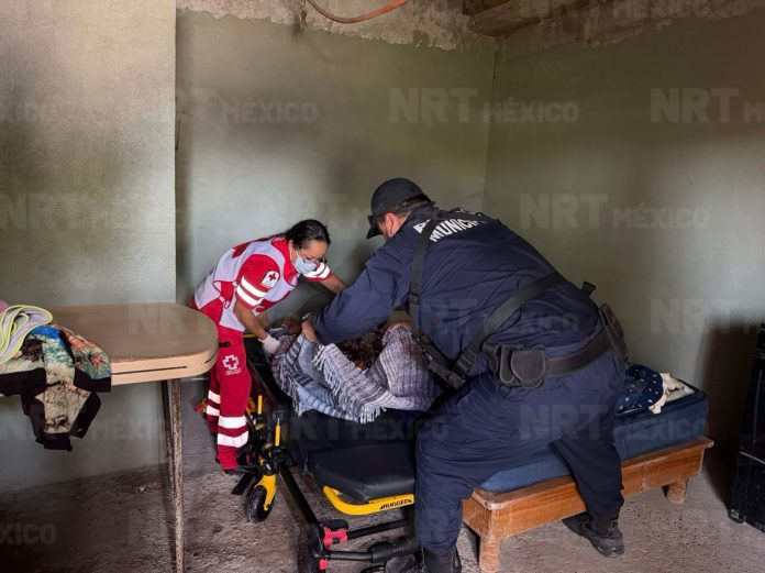 Una bebé nació inesperadamente en una vivienda del sector El Bajío de Múzquiz; policías municipales y Cruz Roja auxiliaron a madre e hija.