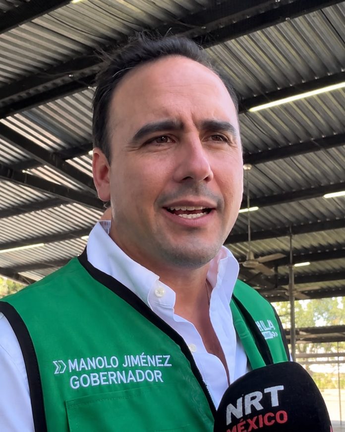 Manolo Jiménez anunció inversiones para mejorar el abasto de agua en San Juan de Sabinas y Sabinas; en Múzquiz destacó obras ante los bajos niveles del socavón.