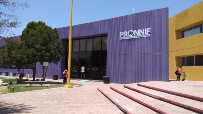 Menor sufre quemaduras de segundo grado en Múzquiz; PRONNIF da seguimiento al caso