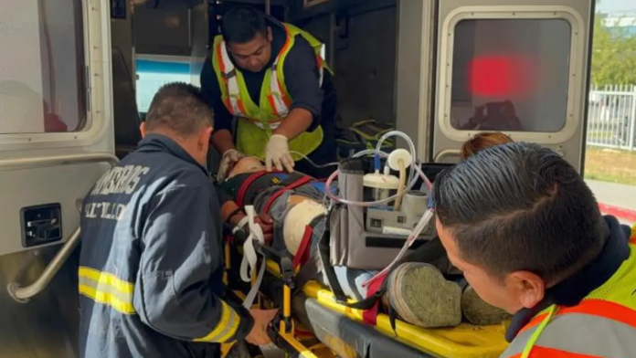 ¡Terrible choque! Motociclista de 16 años queda al borde de la muerte en Saltillo