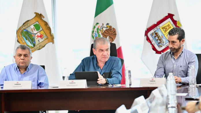 Miguel Riquelme supervisa operativo de atención por lluvias en Torreón
