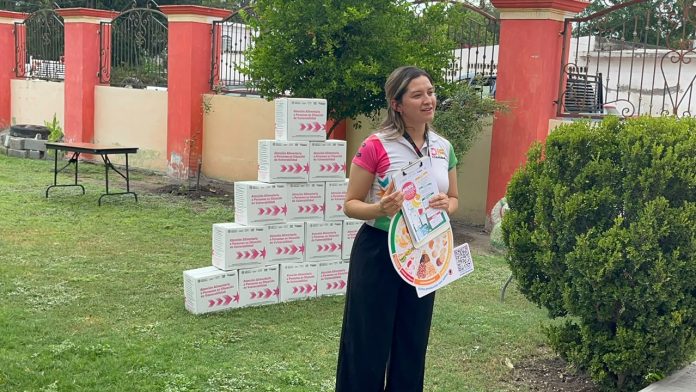 DIF Coahuila entregó canastas alimentarias a adultos mayores en Múzquiz y mantiene un calendario de apoyos en la Región Carbonífera.